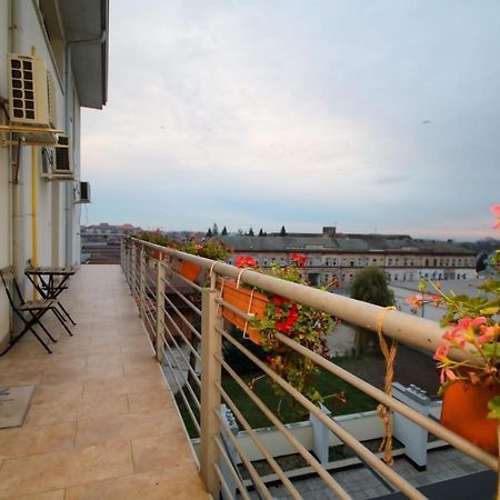 Sunrise Studio Timisoara Esterno foto